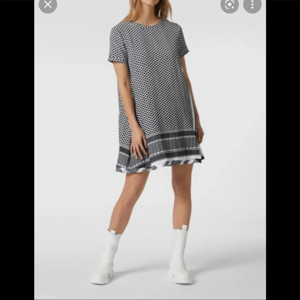 cecilie copenhagen 1005 Dress 1, O, Short Sleeves black and cream - Picture 1 of 16